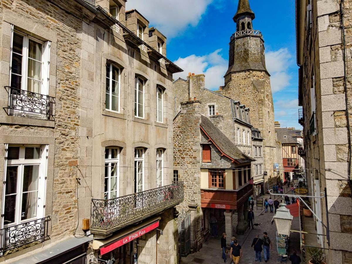 Appartement De La Tour De L'Horloge De Dinan Exterior photo